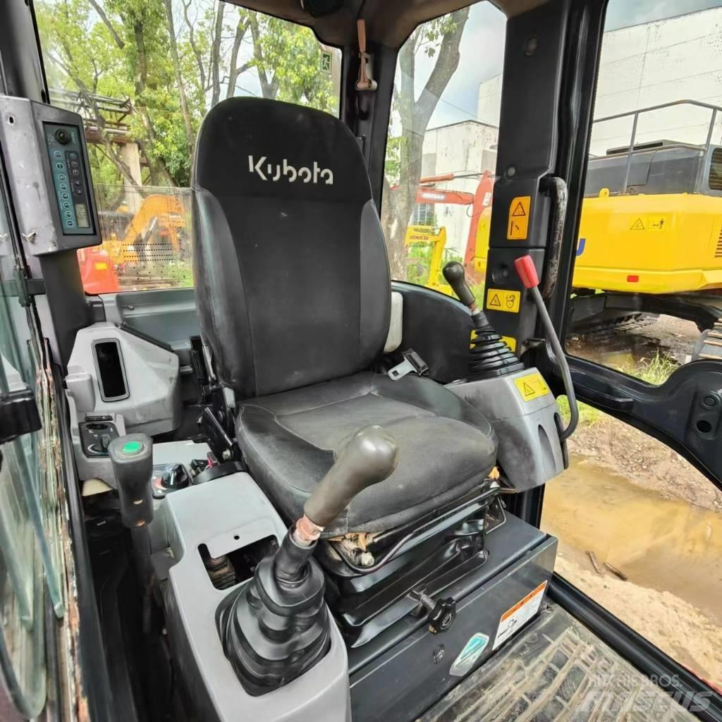 Kubota KX165 대형 굴삭기 29톤 이상