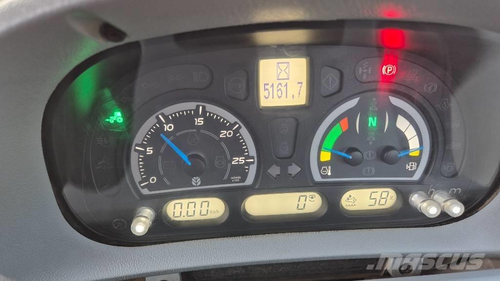 New Holland T 7.230 트랙터