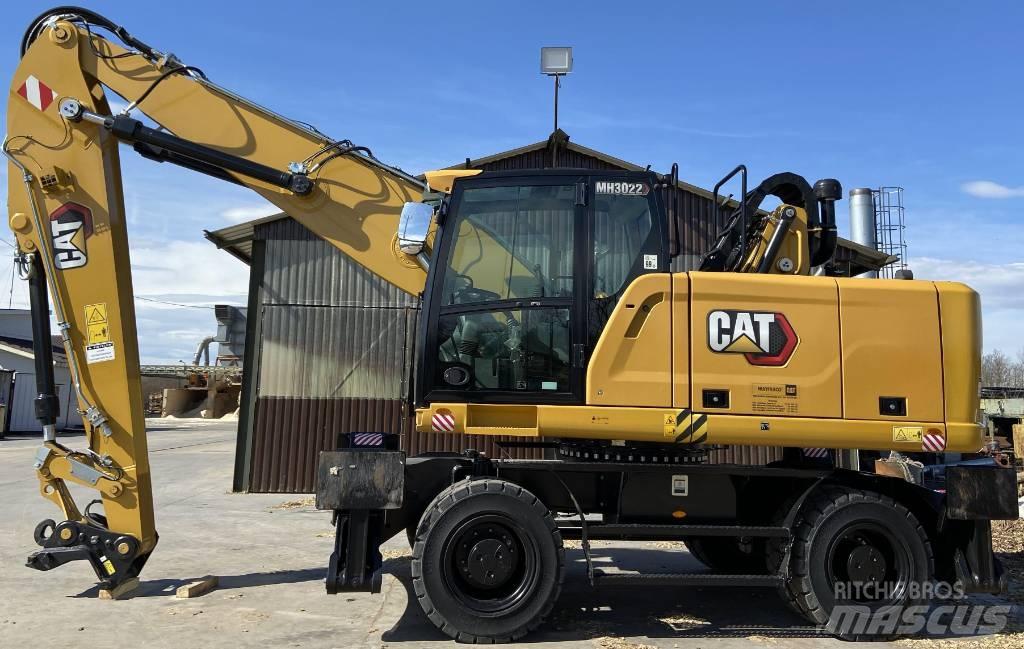 CAT MH 3022  휠 굴삭기