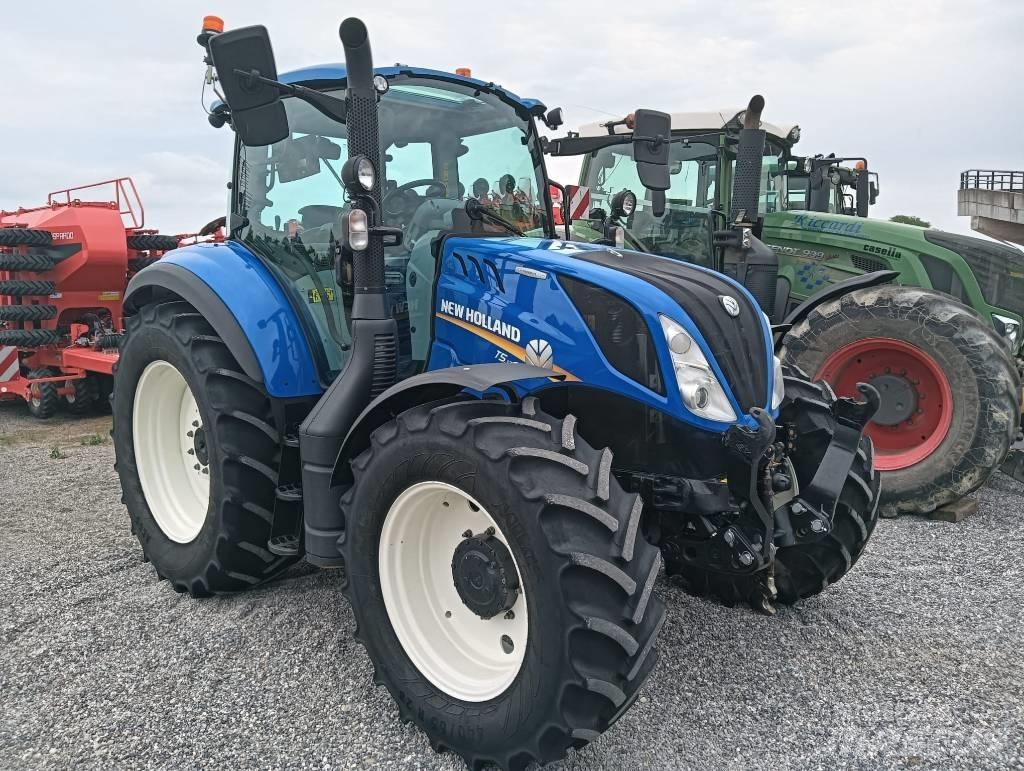 New Holland T 5.120 트랙터