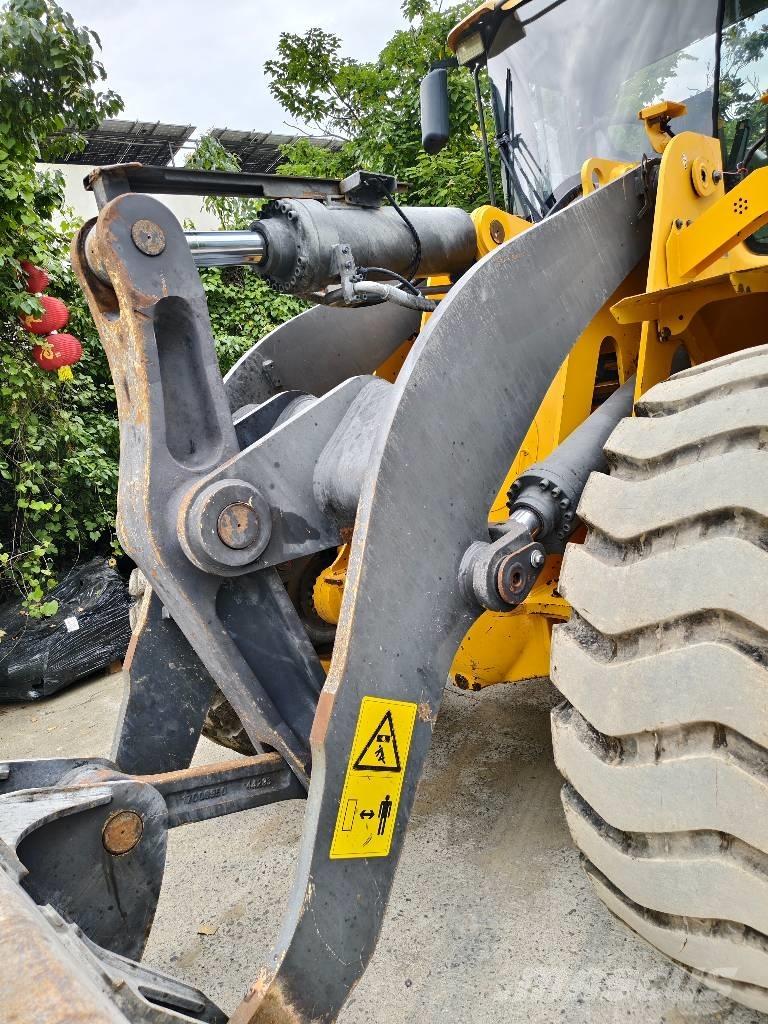 Volvo L 105  휠로우더