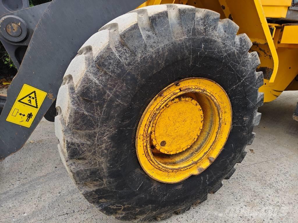 Volvo L 105  휠로우더