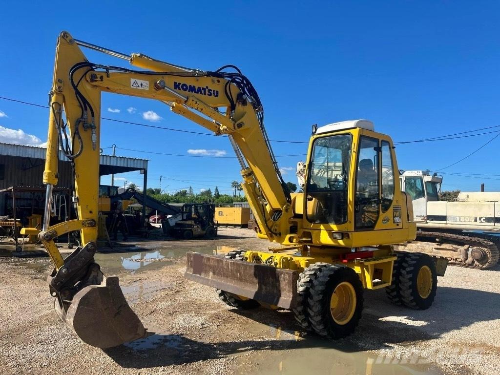Komatsu PW 110  휠 굴삭기