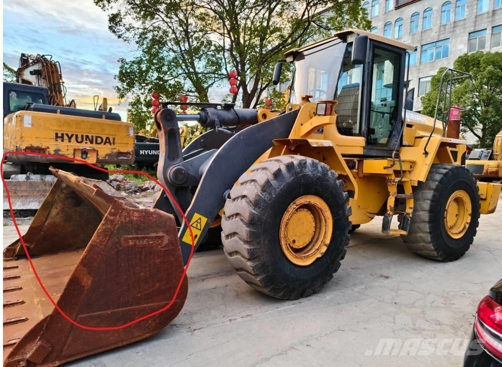 Volvo L 120  휠로우더