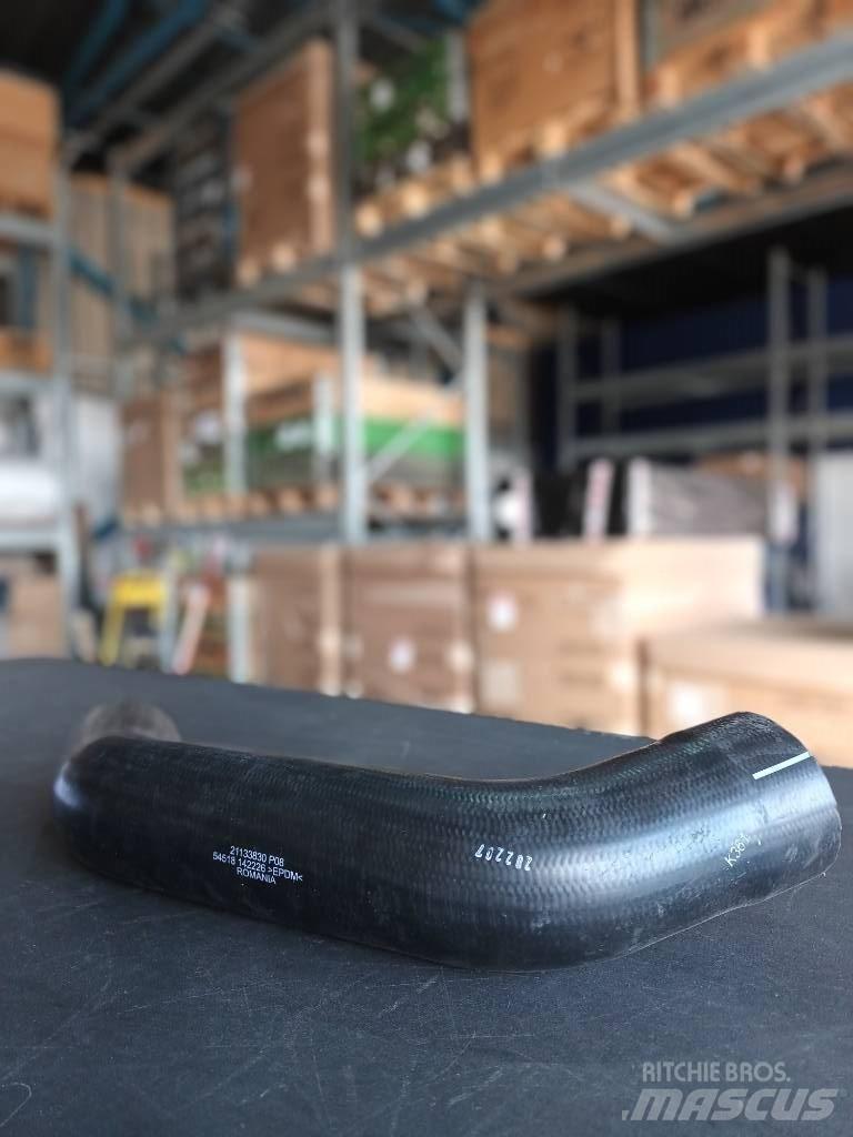 Volvo HOSE 21133830 엔진