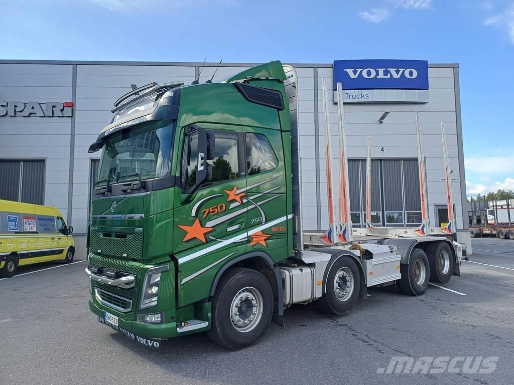 Volvo FH 목재 트럭