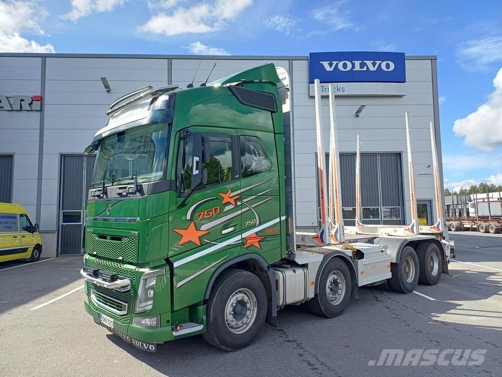 Volvo FH 목재 트럭