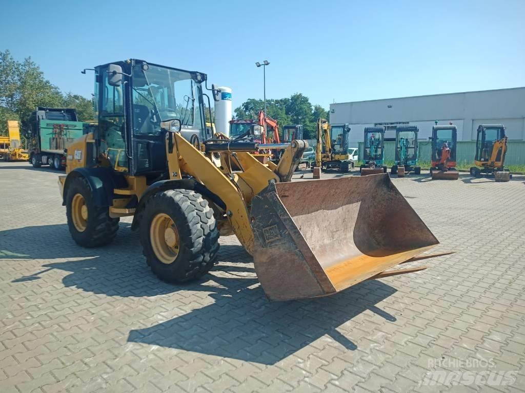 CAT 908 M  휠로우더