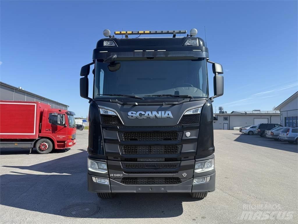 Scania R580 8X4 덤프 트럭