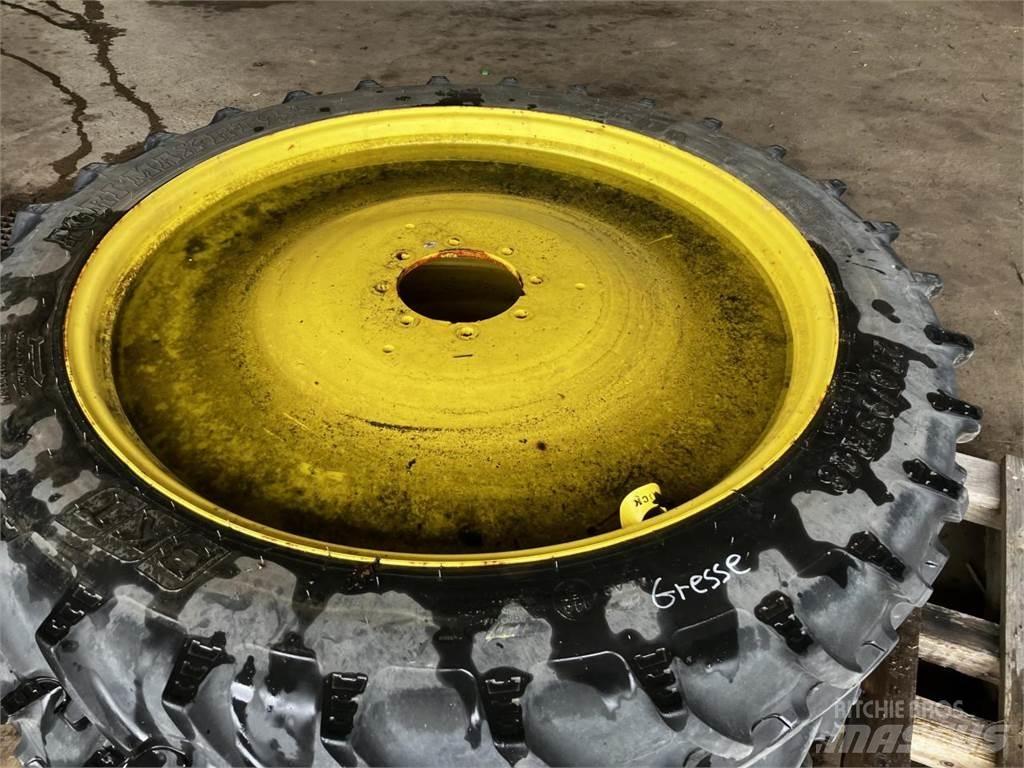 BKT 270/95R48 타이어, 휠 및 림
