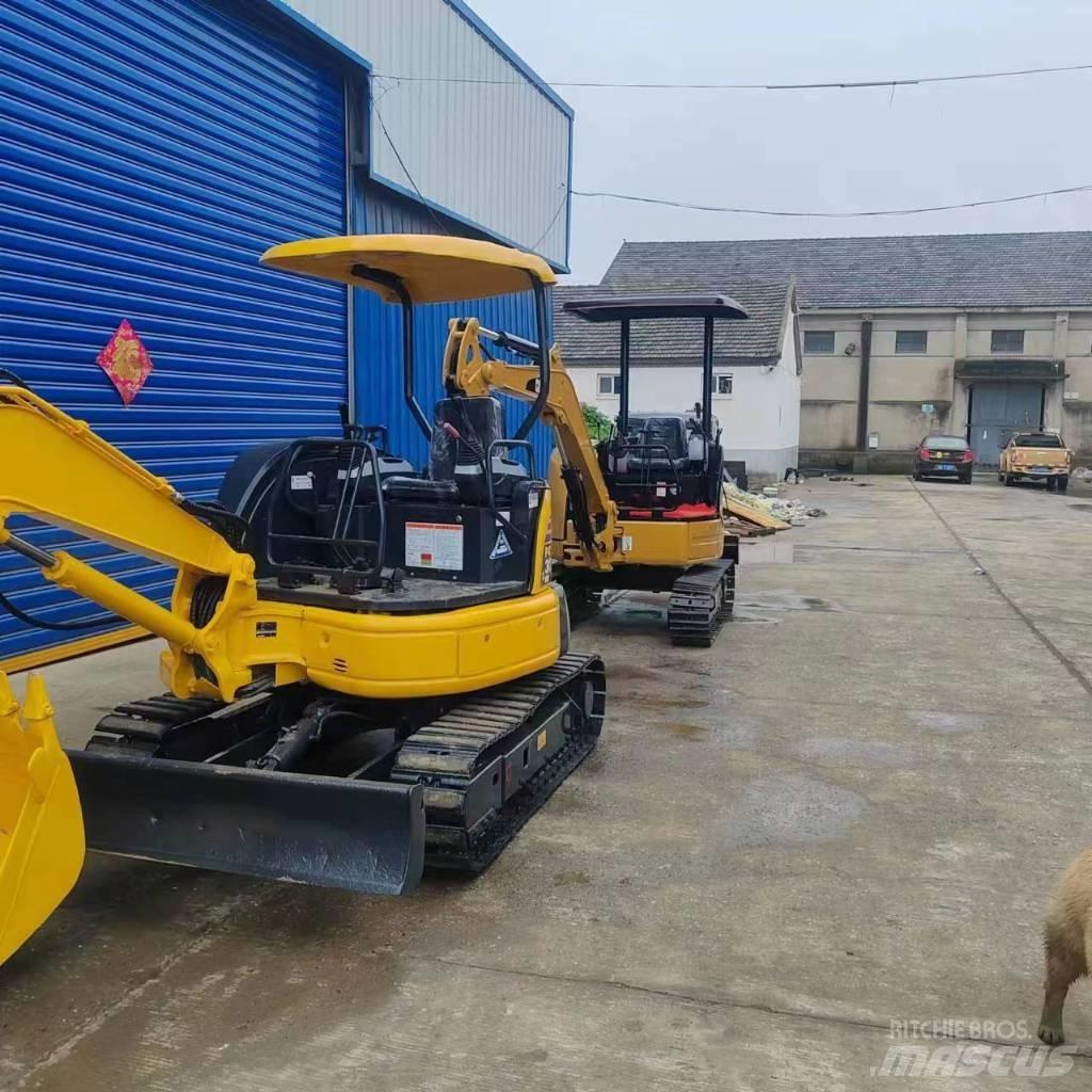 Komatsu PC 30 MR 소형 굴삭기 7톤 미만