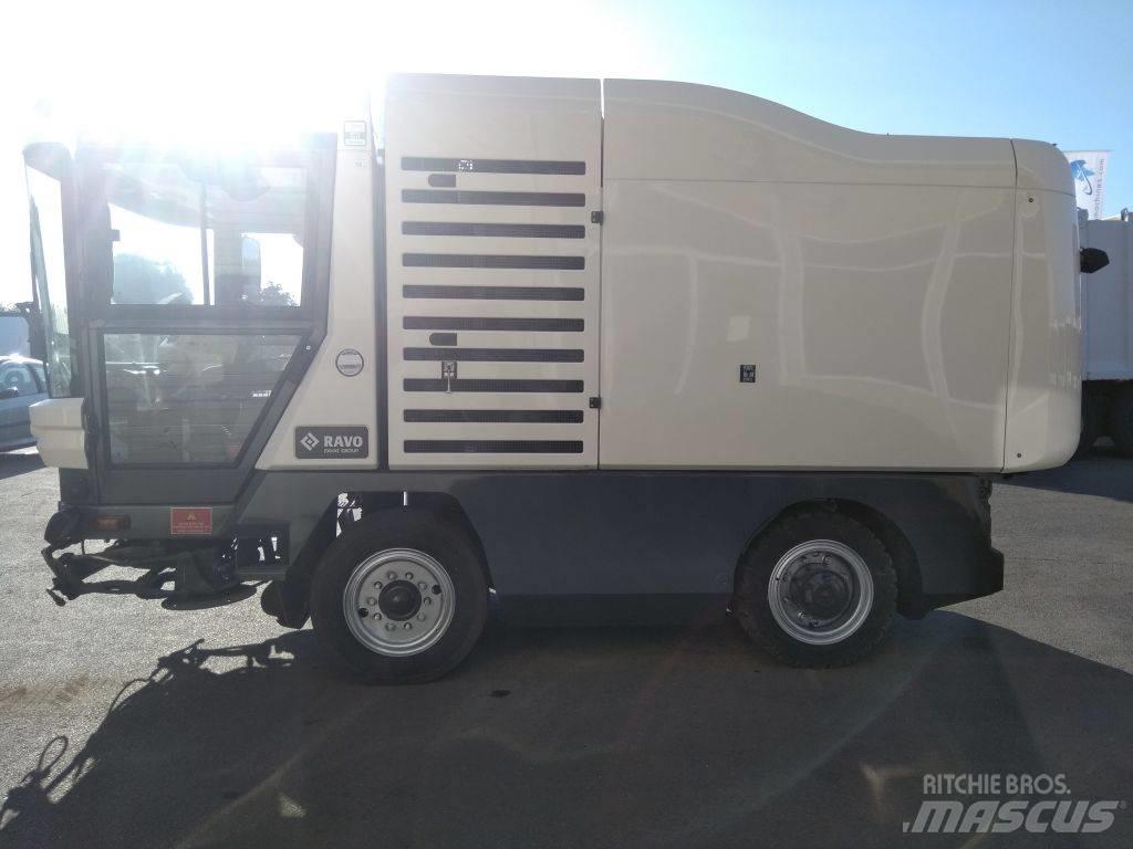 Ravo 530CD 도로 청소차