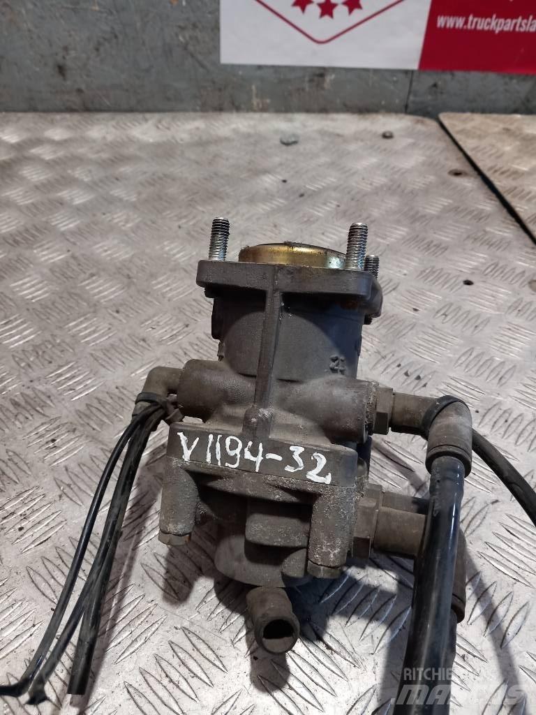 Volvo FH 12  1628491  브레이크