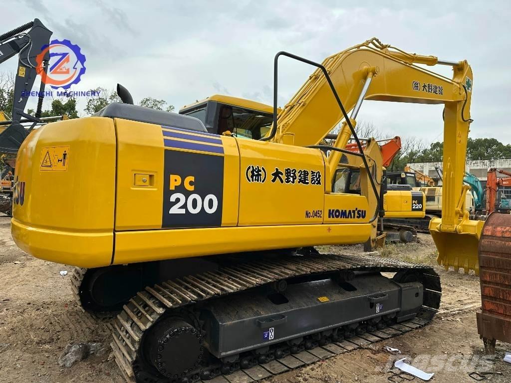 Komatsu PC 200-7 대형 굴삭기 29톤 이상