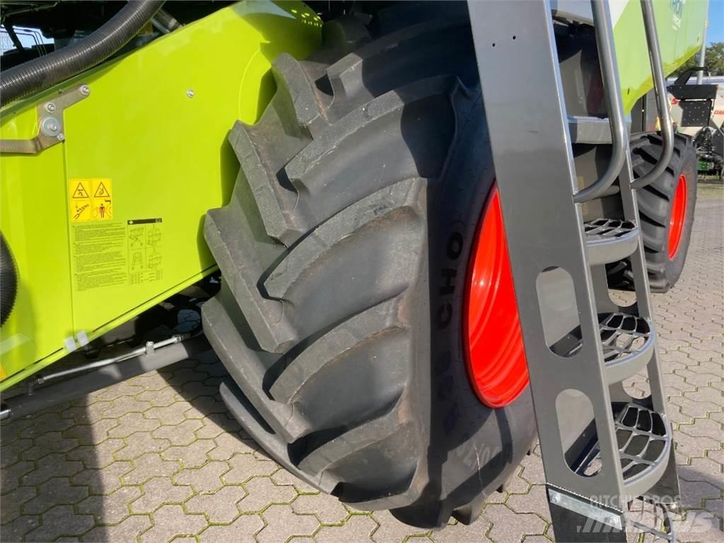 CLAAS Trion 730 콤바인 수확기