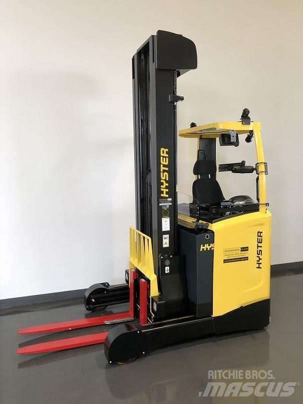 Hyster R1.6 리치 트럭