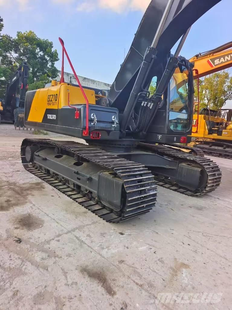 Volvo EC 210 B 대형 굴삭기 29톤 이상