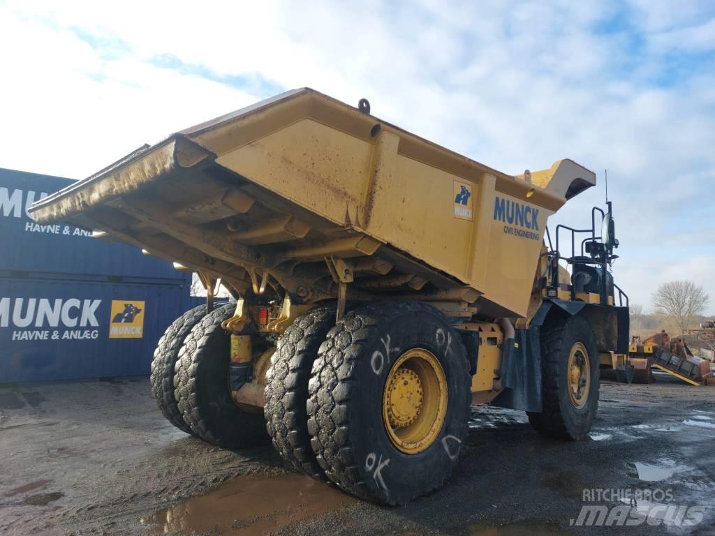 CAT 772G 건설현장 덤프트럭