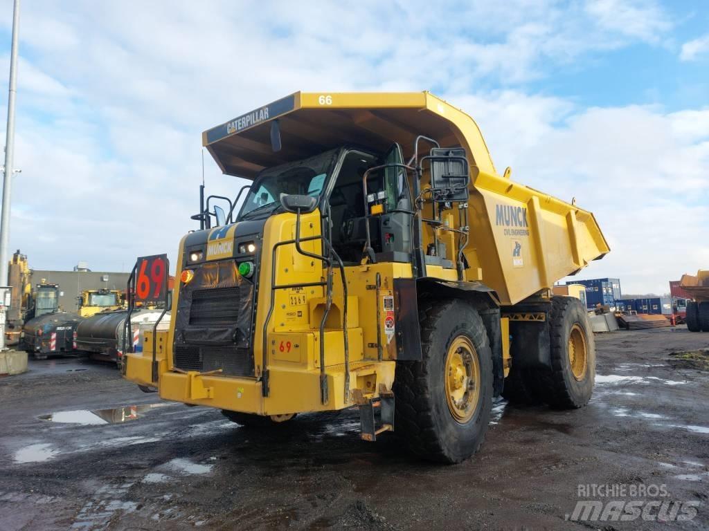 CAT 772G 건설현장 덤프트럭