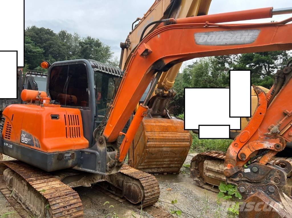 Doosan DX 55 MT 소형 굴삭기 7톤 미만