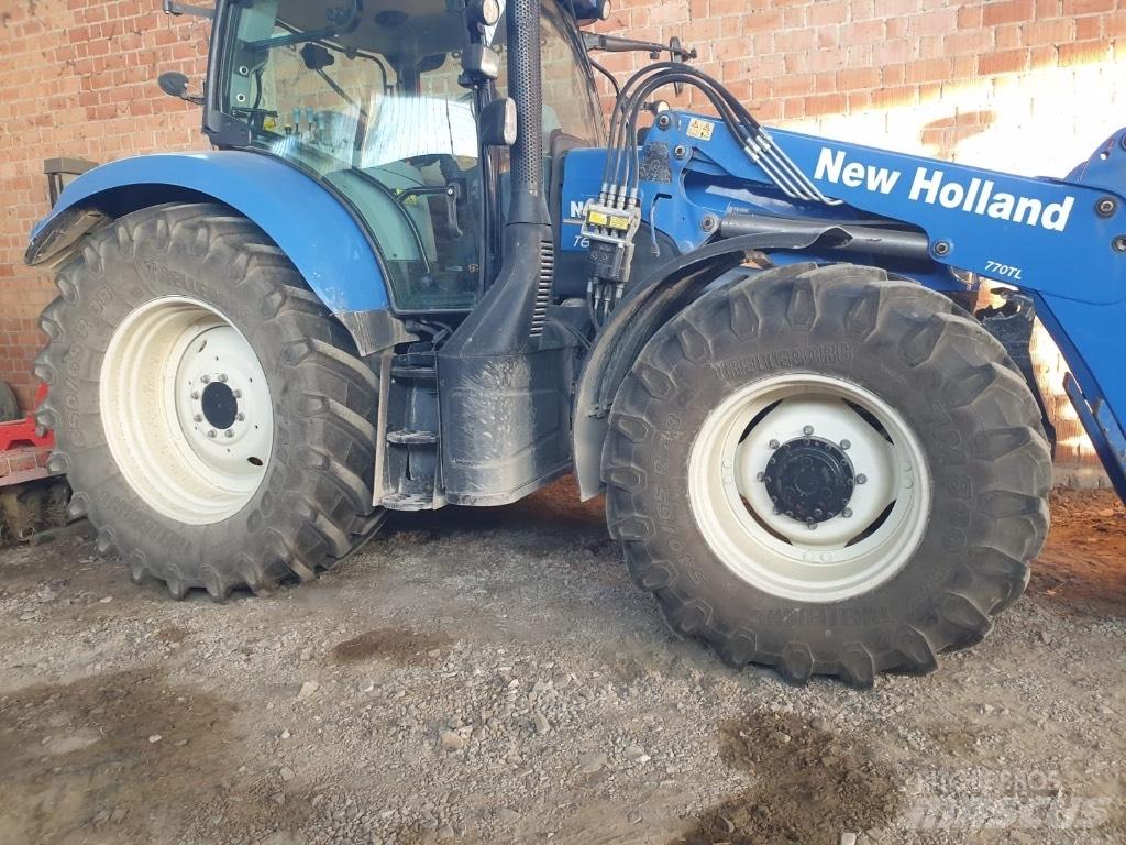 New Holland T 6.175 트랙터