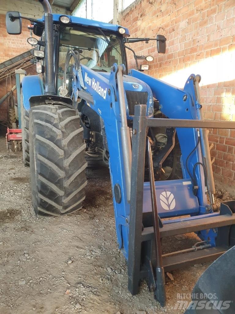 New Holland T 6.175 트랙터