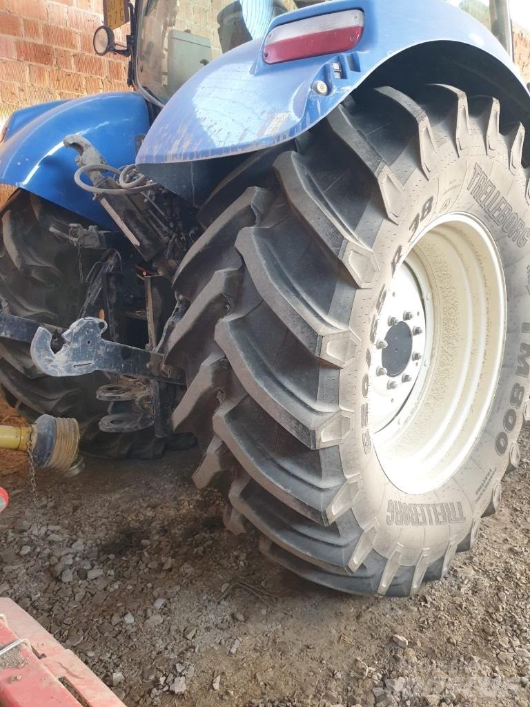 New Holland T 6.175 트랙터