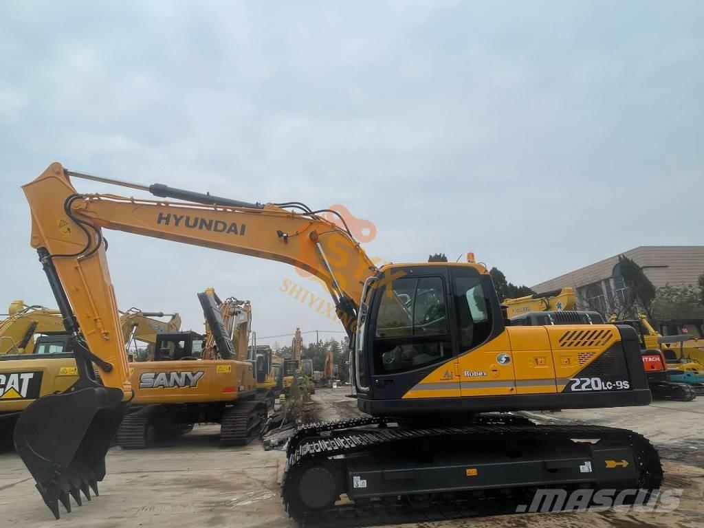 Hyundai R220LC-9 대형 굴삭기 29톤 이상