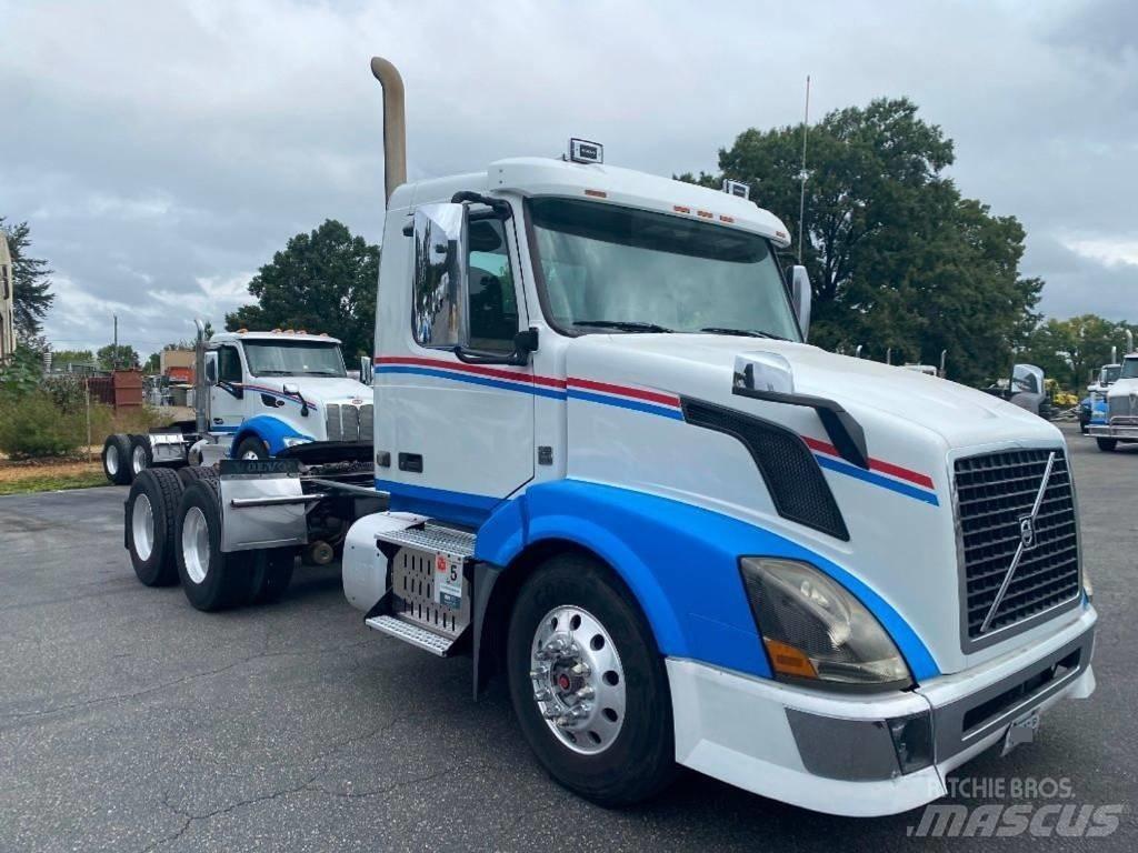 Volvo VNL 트랙터 유닛