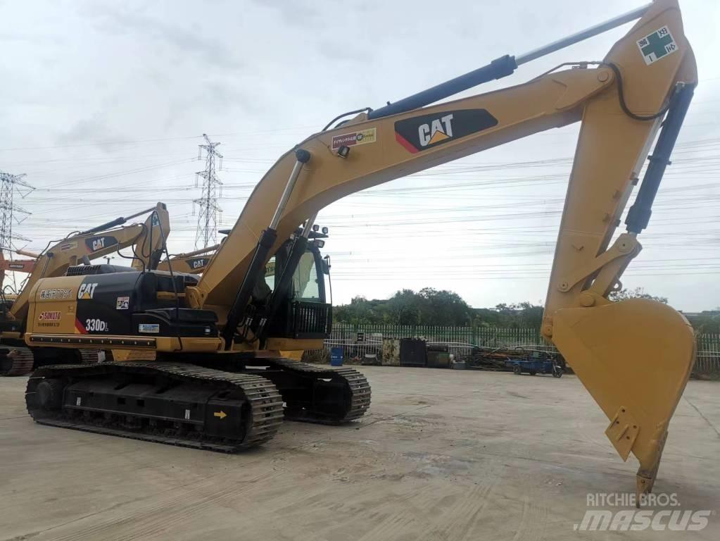 CAT 330 D 대형 굴삭기 29톤 이상