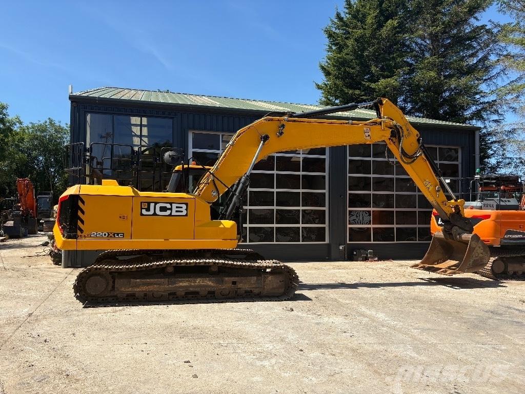 JCB 220X 대형 굴삭기 29톤 이상