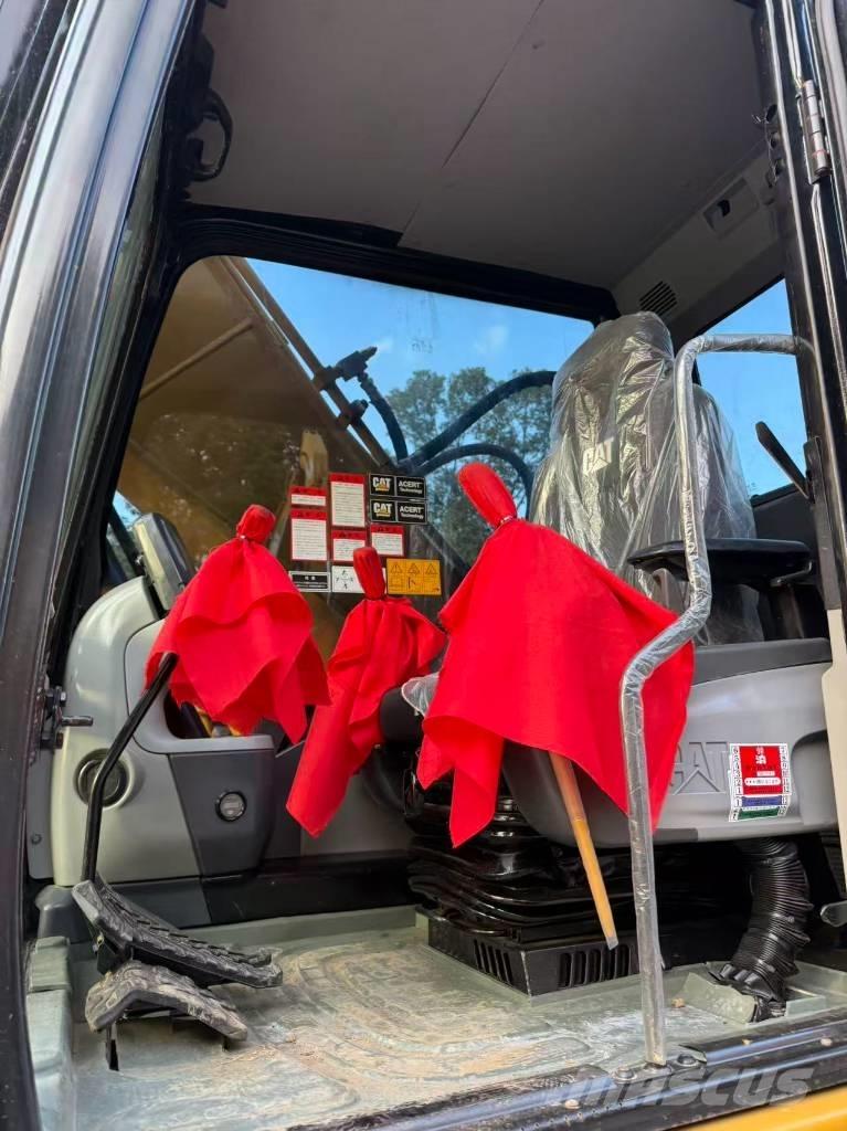 CAT 320D2 중형굴삭기 7톤-28톤