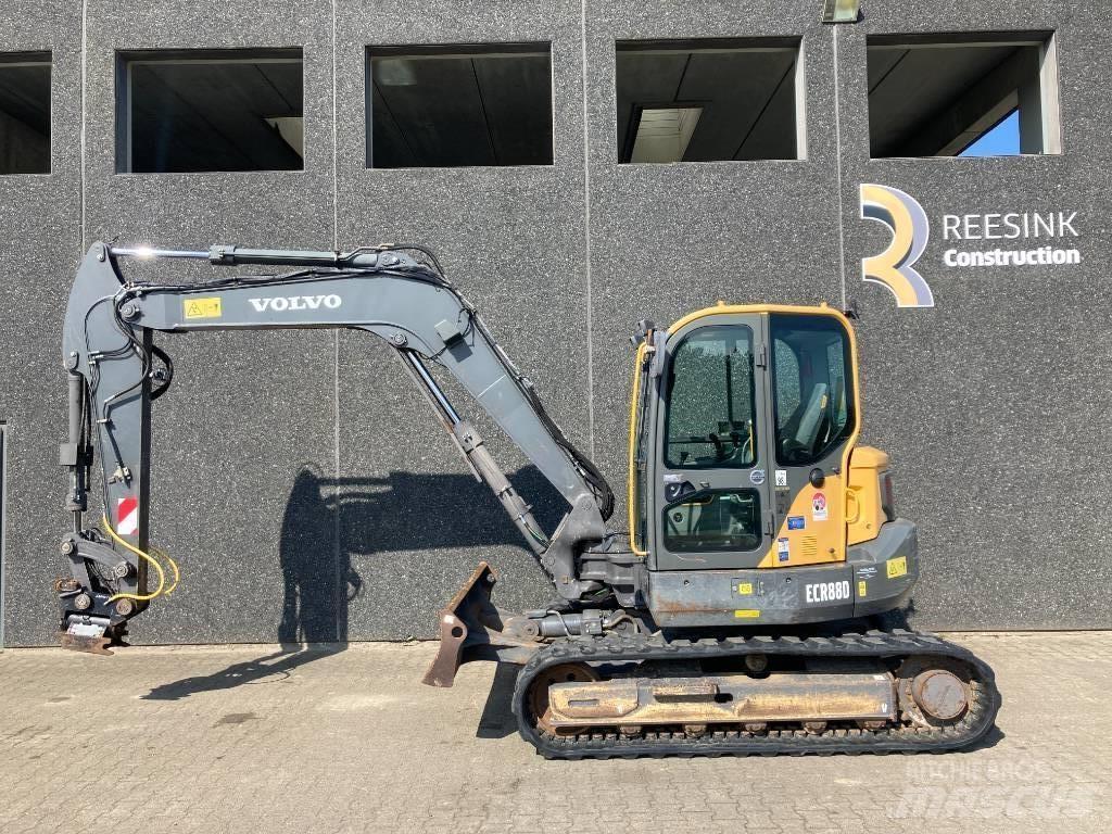 Volvo ECR 88 D 중형굴삭기 7톤-28톤