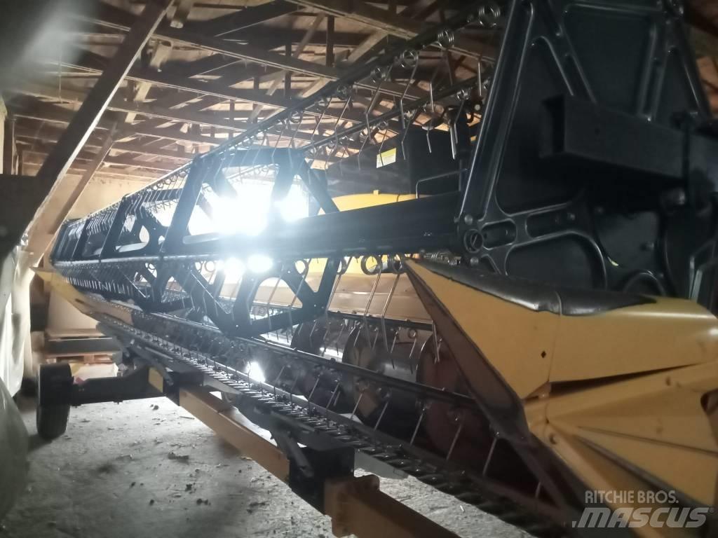 New Holland CX 8.70 콤바인 수확기