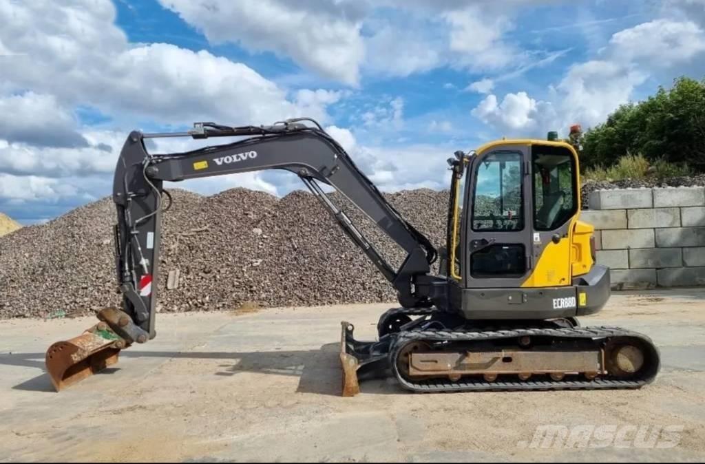 Volvo ECR 88 D 대형 굴삭기 29톤 이상