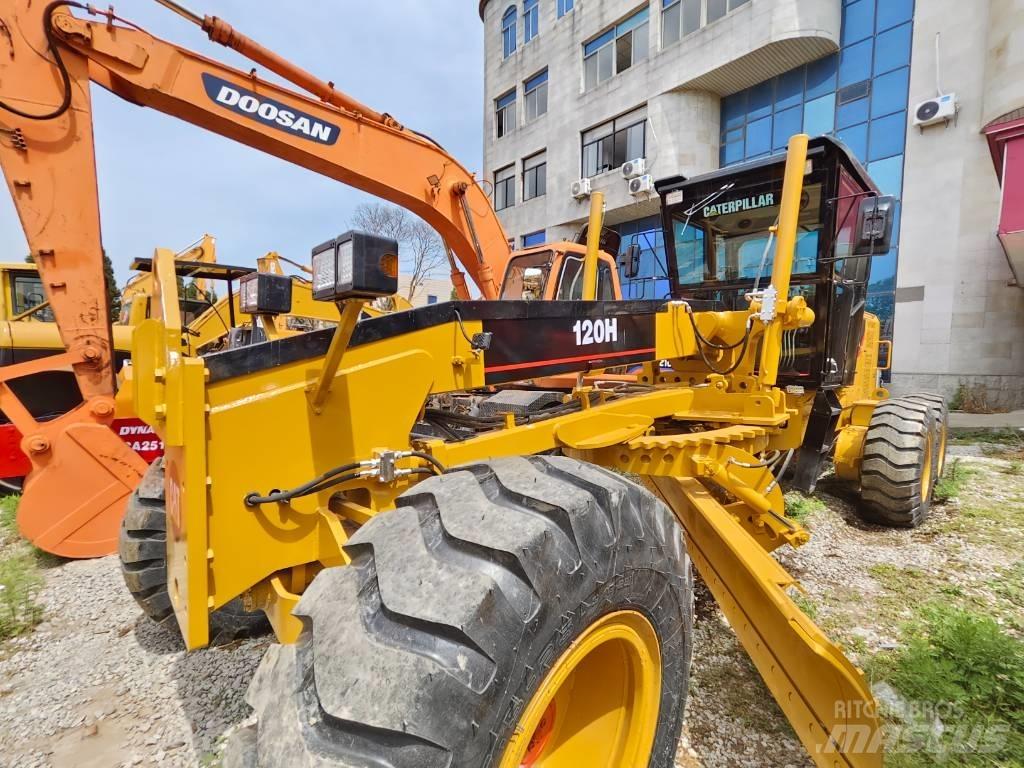 CAT 120 H 그레이더