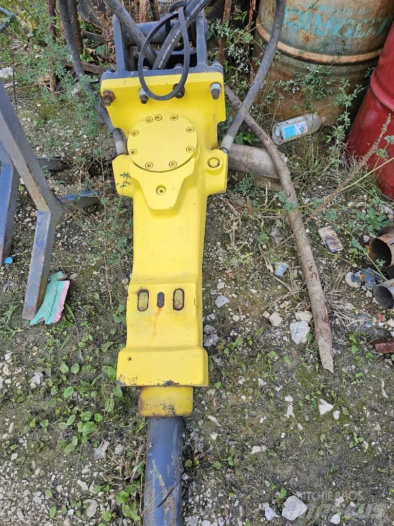 Atlas Copco SB 302 브레이커