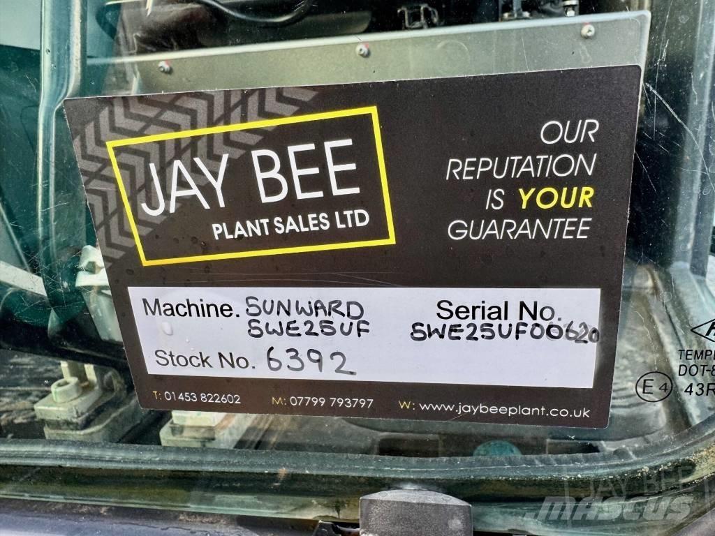 Sunward SWE 25 UF 소형 굴삭기 7톤 미만