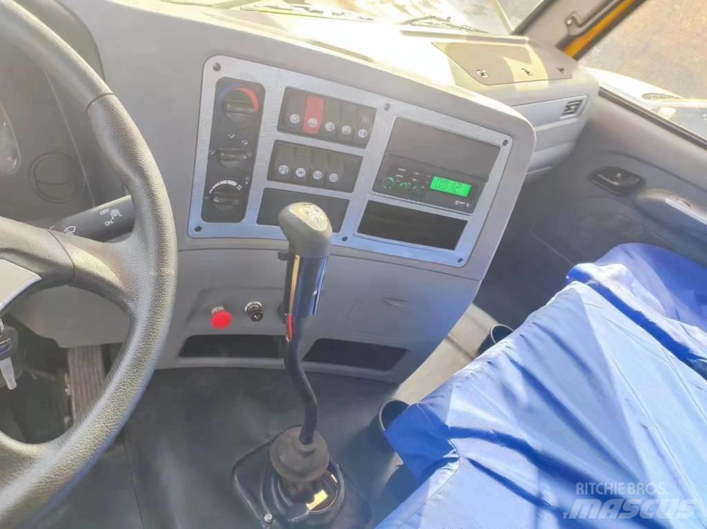 XCMG QY30T A/T 크레인