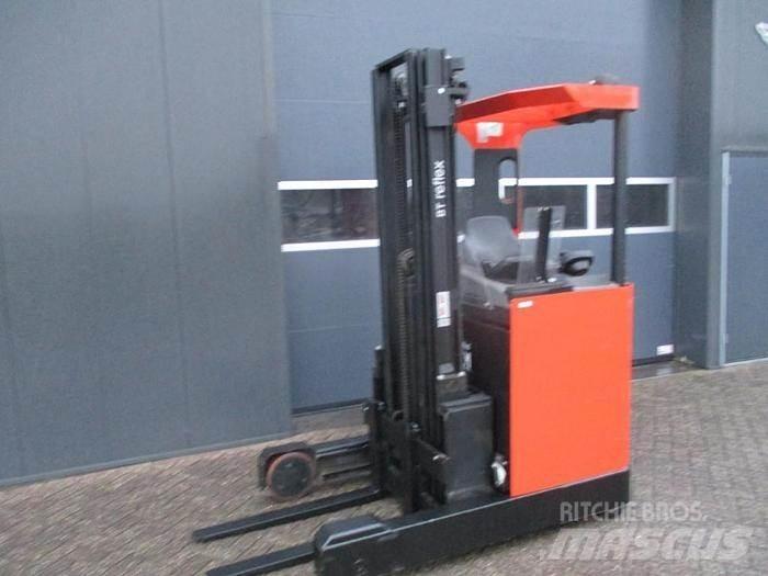 BT RRE 120M 리치 트럭
