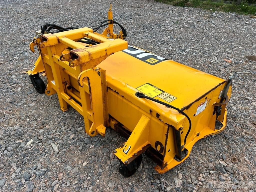 JCB SC 240 브러쉬