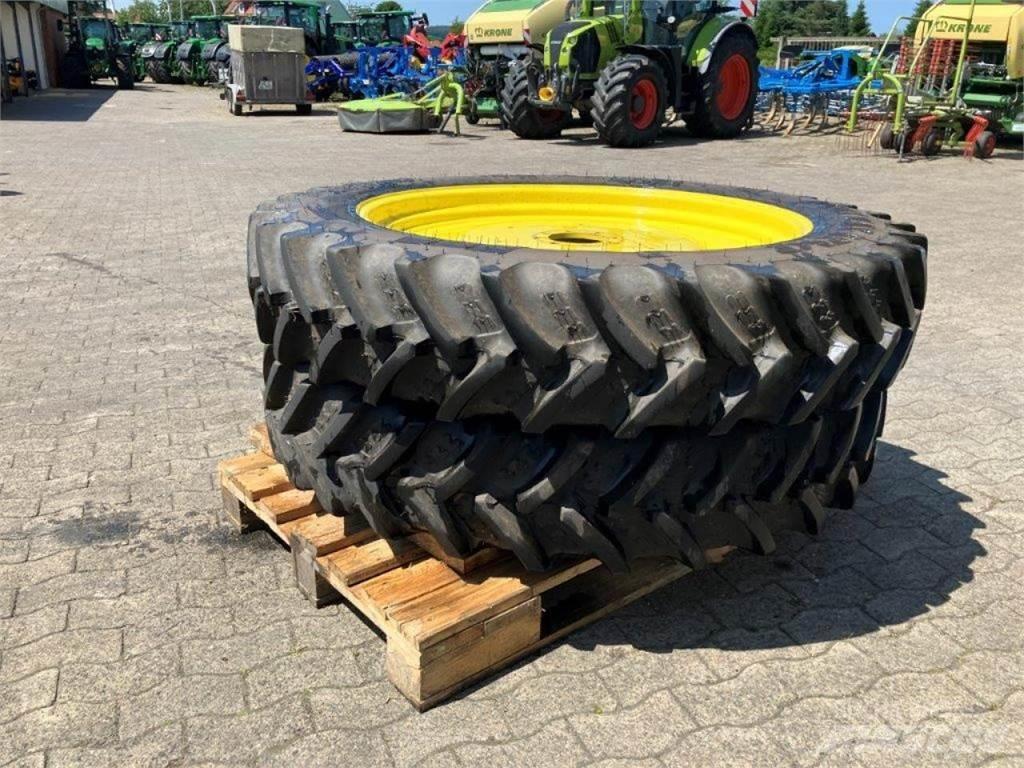 BKT 320/90R42 타이어, 휠 및 림