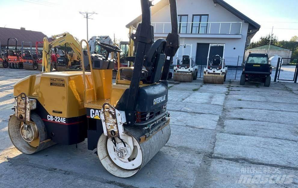 CAT CB 224 E 트윈 드럼 롤러