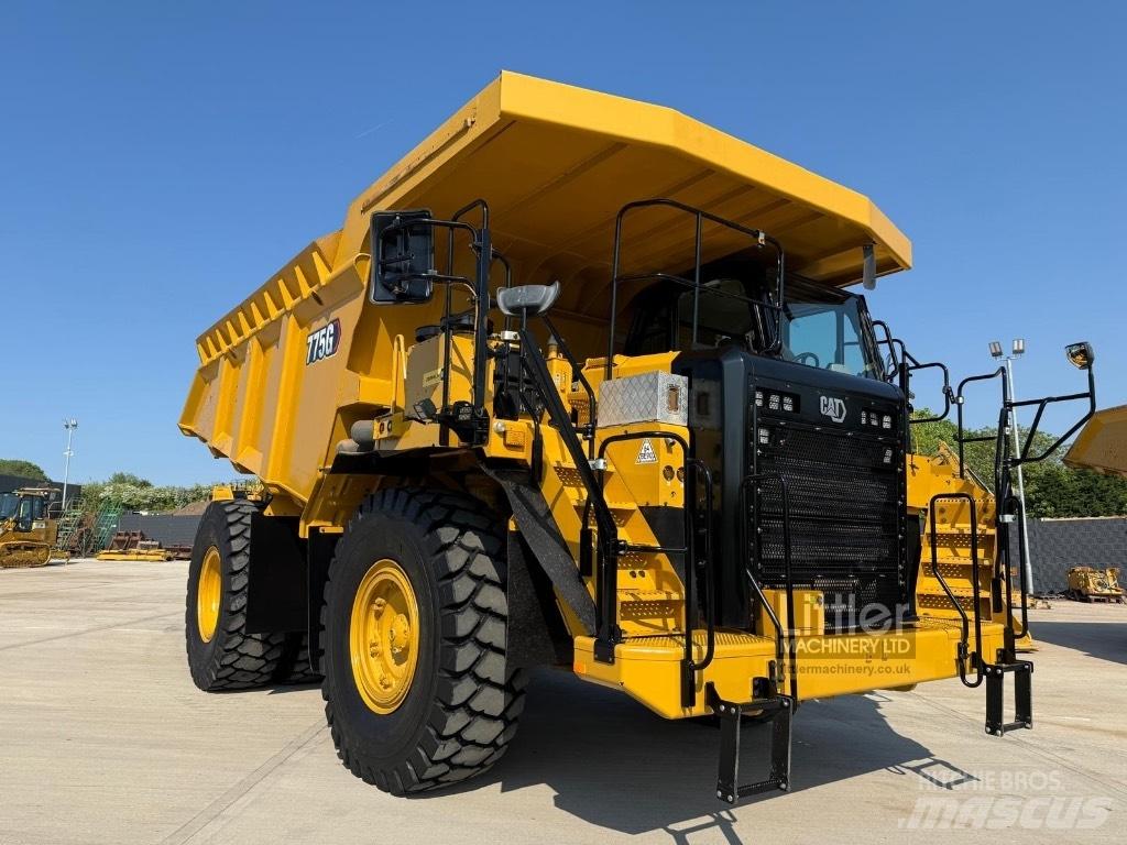 CAT 775 G 초대형 덤프 트럭