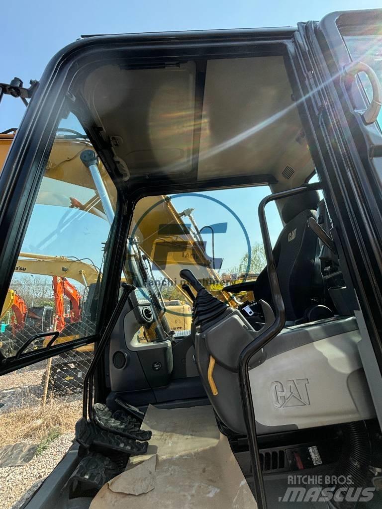 CAT 313 D2 GC 대형 굴삭기 29톤 이상