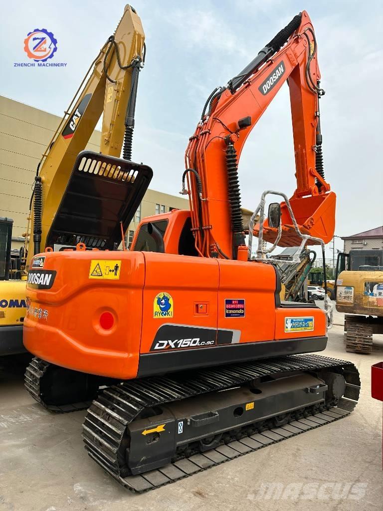 Doosan DX 150 중형굴삭기 7톤-28톤