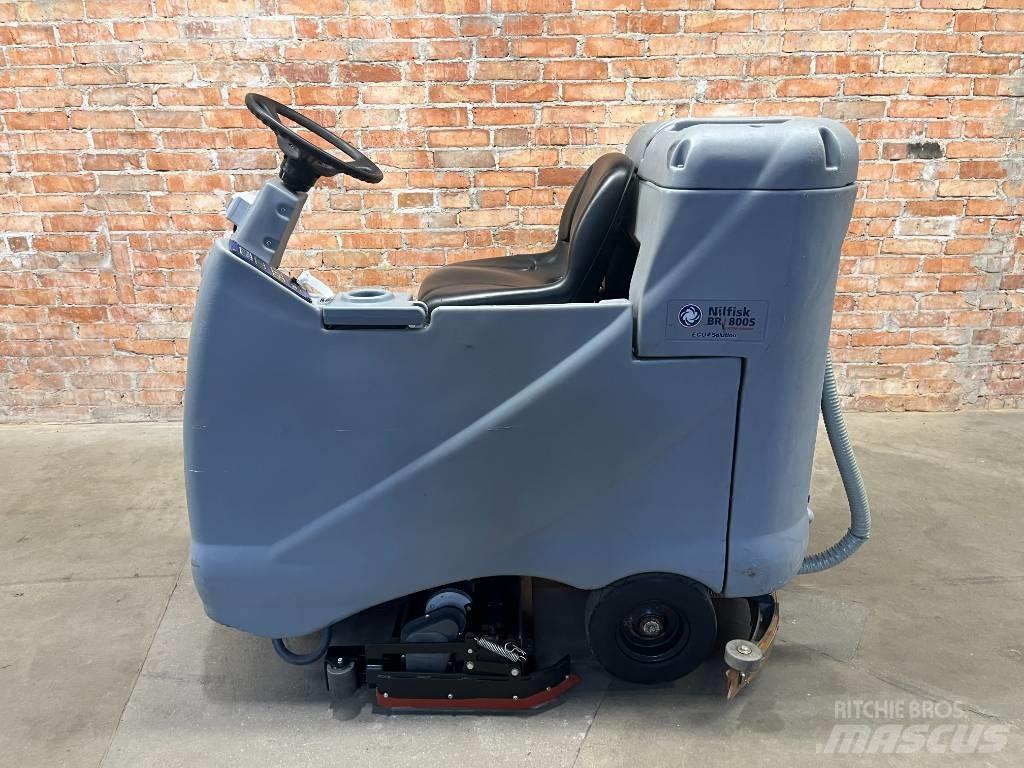 Nilfisk BR 800 S 습식 청소차
