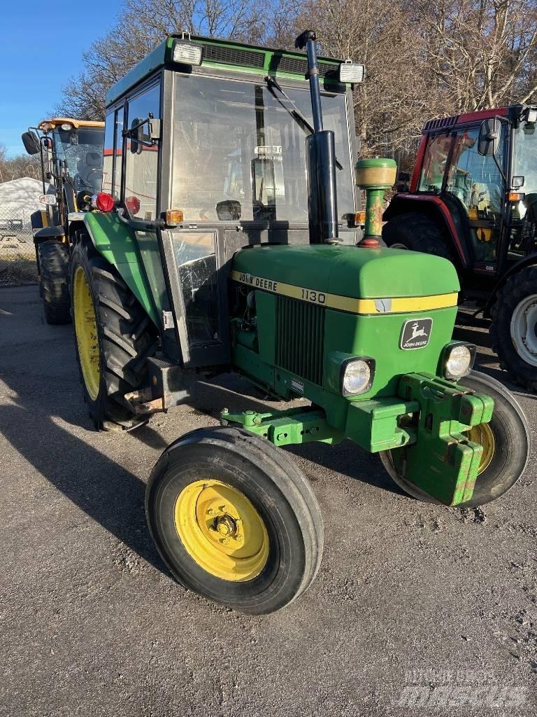John Deere 1130 트랙터