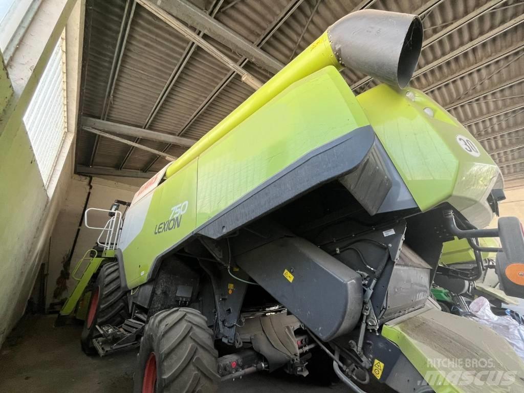 CLAAS Lexion 750 콤바인 수확기