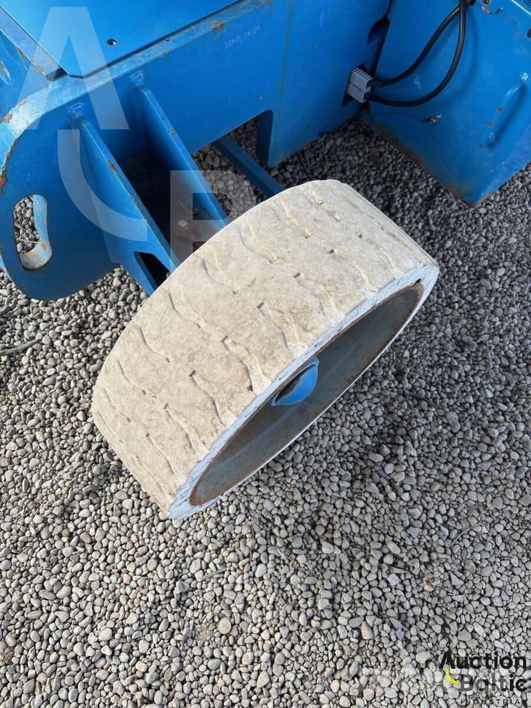 Genie Z 34/22 N 관절형 전동이동 리프트